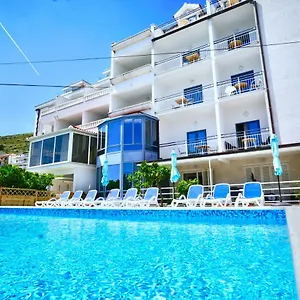 Bavaria Trogir 3* Donji Seget